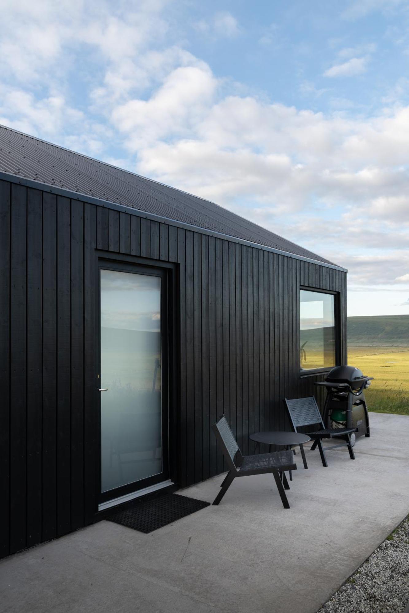 Svartaborg Husavik Luaran gambar